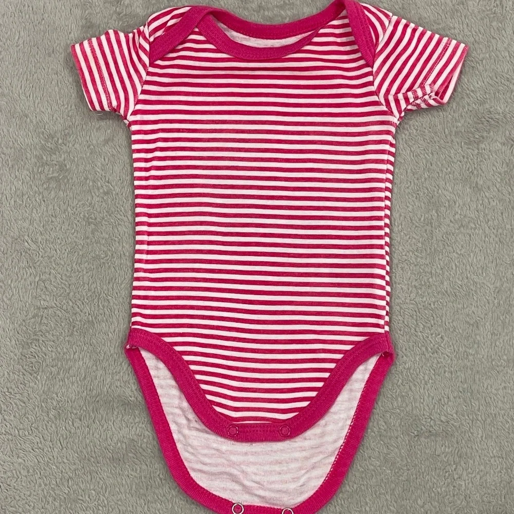 Newborn Baby Bundle Onesies, Pajamas & Hats 10+ Pieces